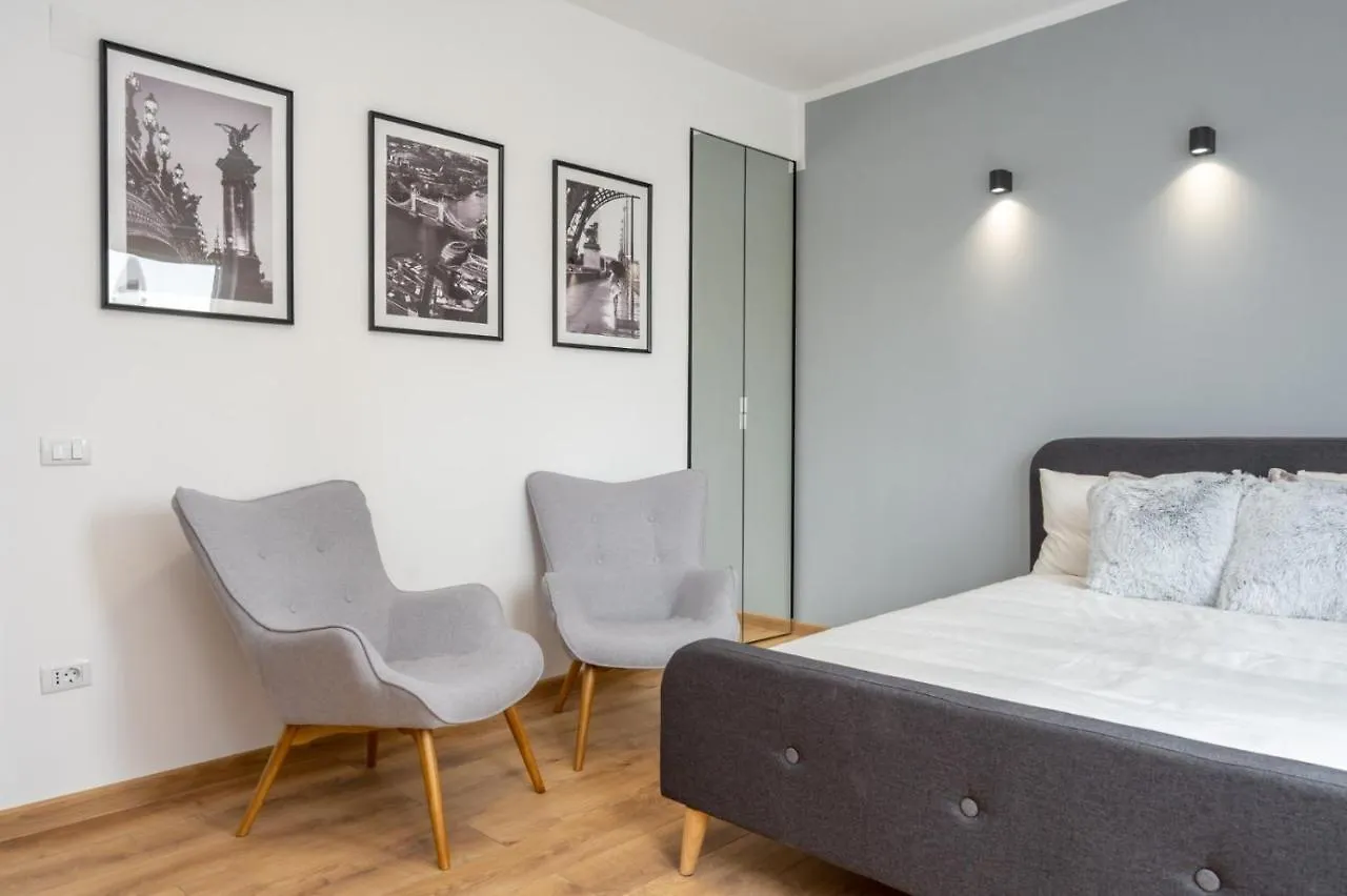 Gorgeous Apartament With View In Piata Universitatii Bucureşti 0*,