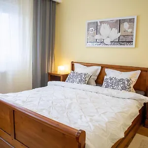 Apartament Oak - Piata Victoriei, Bucureşti